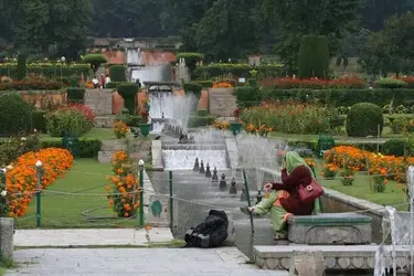 nishat_bagh2_large.webp