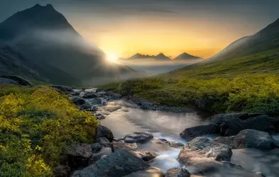 romsdalen-valley-norway-dolina-romsdalen-norvegiia-dolina-re.webp